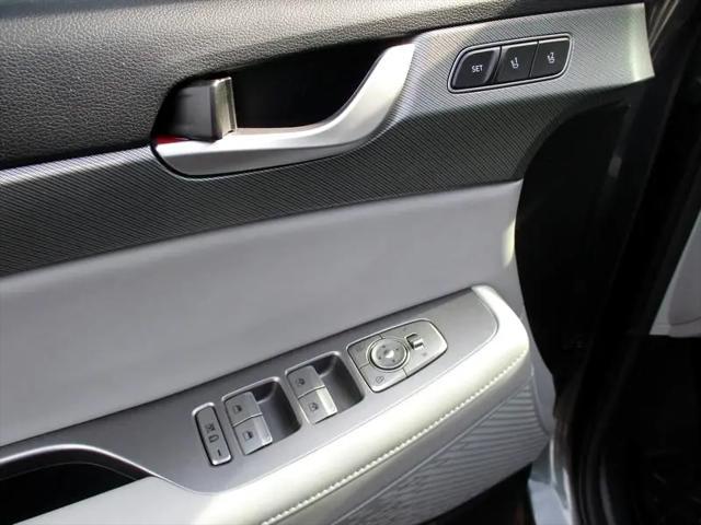 used 2025 Hyundai Palisade car, priced at $42,520