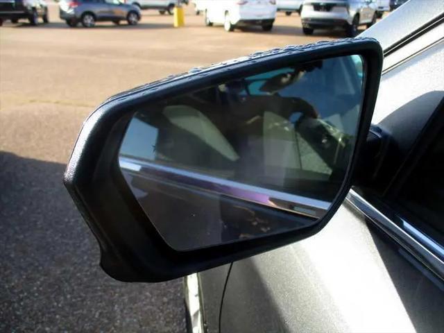 used 2021 Chevrolet Equinox car, priced at $9,860