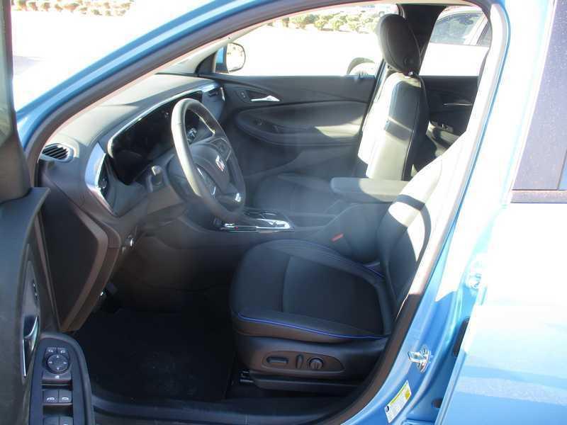 new 2025 Buick Encore GX car, priced at $29,390