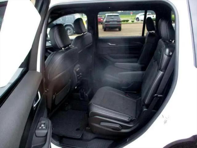 new 2025 Jeep Grand Cherokee L car, priced at $45,539