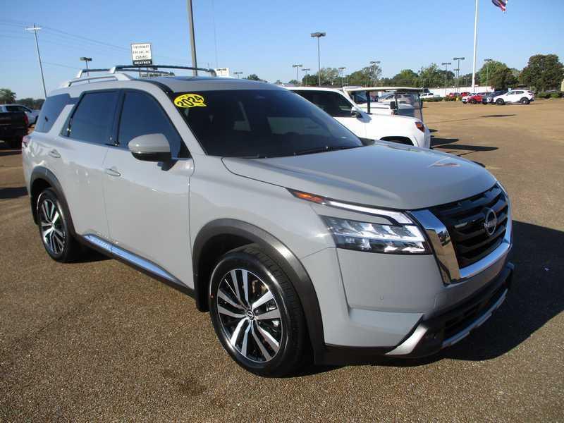 used 2024 Nissan Pathfinder car, priced at $38,830