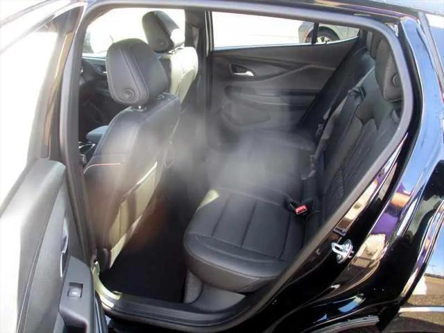 new 2025 Buick Envista car, priced at $31,625