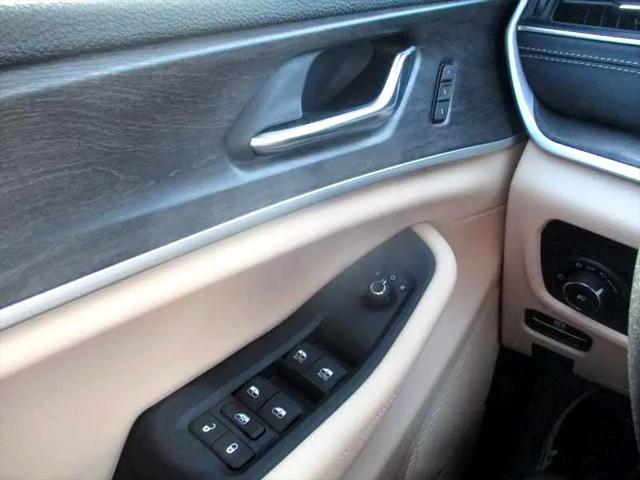 new 2025 Jeep Grand Cherokee L car, priced at $52,440