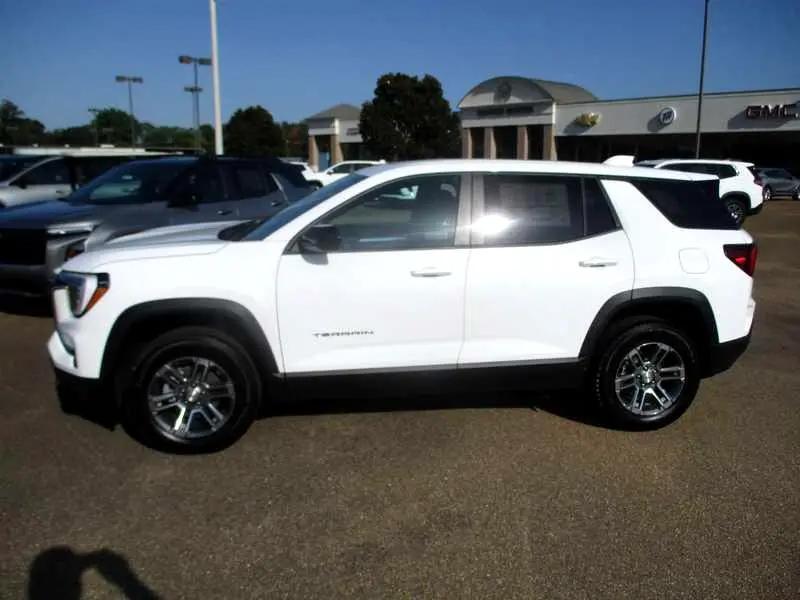 new 2026 GMC Terrain car, priced at $31,340