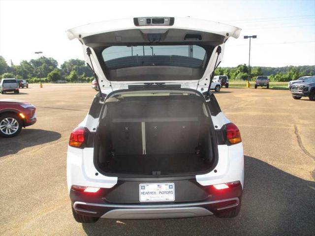 new 2025 Buick Encore GX car, priced at $27,335