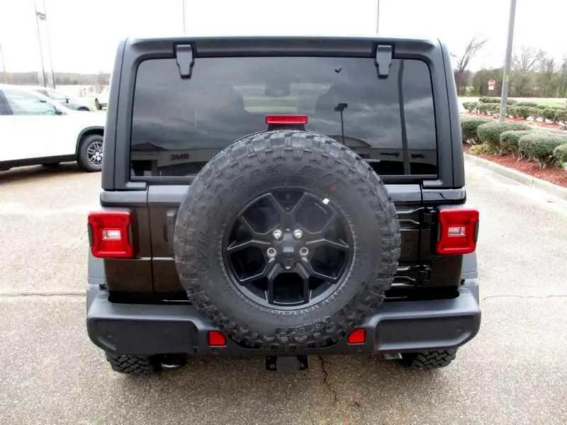 new 2025 Jeep Wrangler car, priced at $56,570