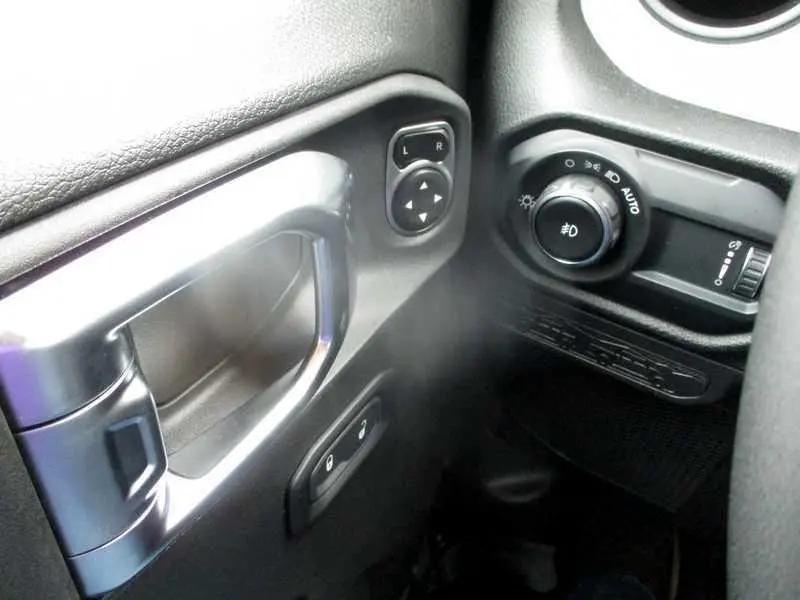 new 2025 Jeep Wrangler car, priced at $56,570
