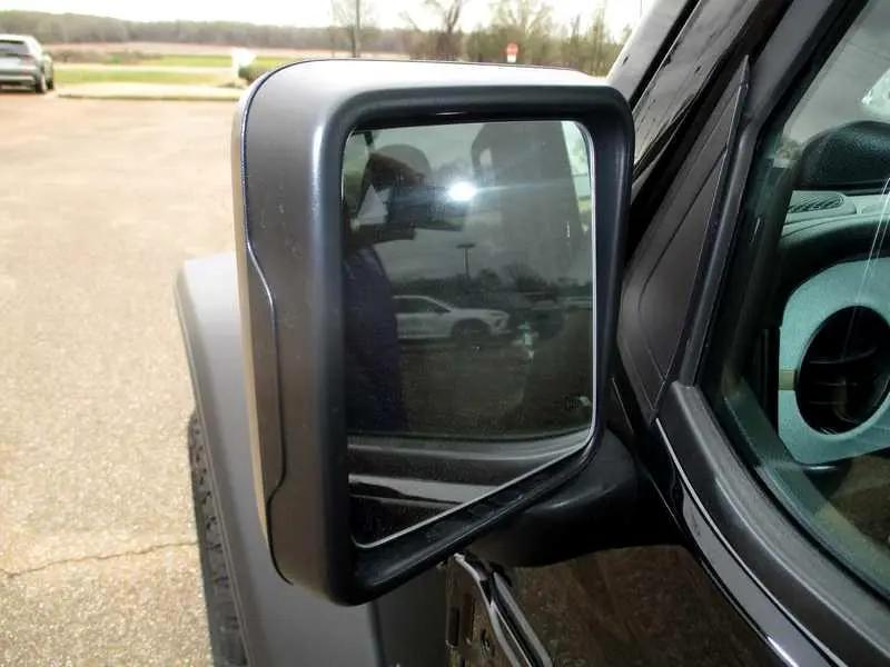 new 2025 Jeep Wrangler car, priced at $56,570