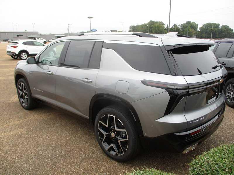 new 2026 Chevrolet Traverse car, priced at $56,218