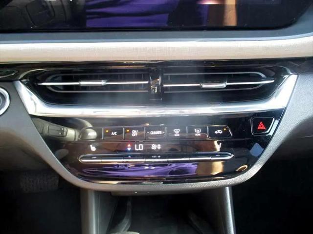 new 2025 Buick Envista car, priced at $31,625