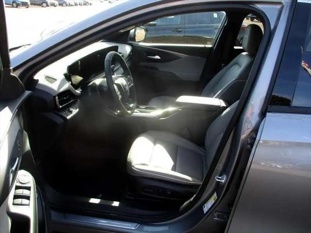 new 2025 Buick Envista car, priced at $31,625
