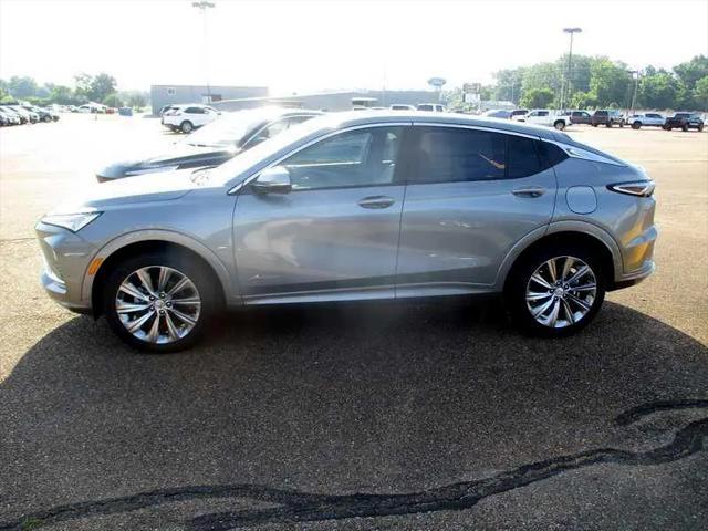 new 2025 Buick Envista car, priced at $31,625