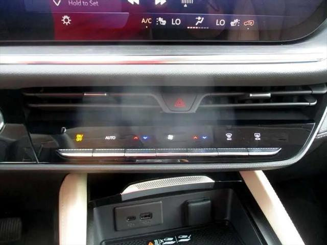 new 2025 Buick Envision car, priced at $39,245