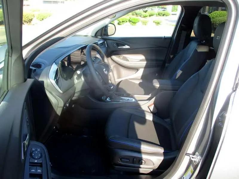 new 2026 Buick Encore GX car, priced at $32,770