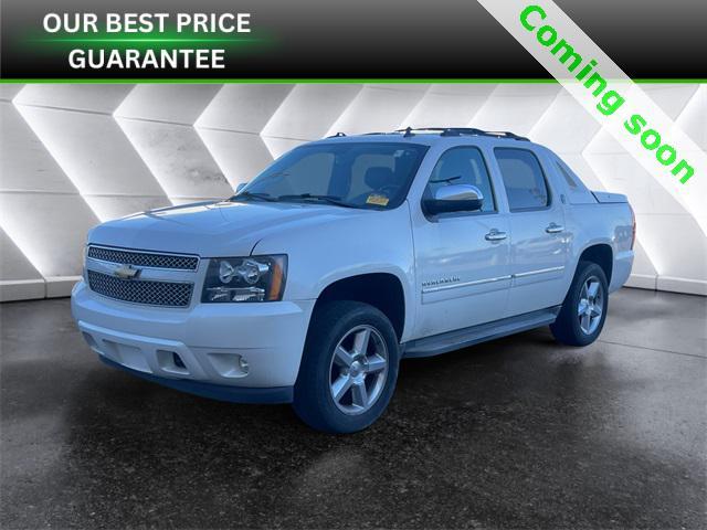 used 2013 Chevrolet Avalanche car, priced at $20,977