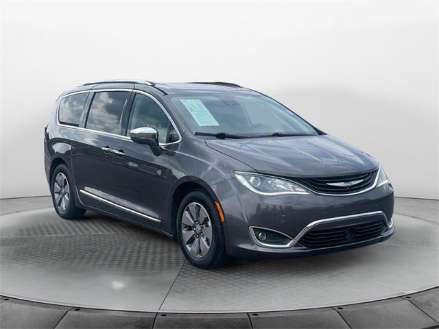 used 2018 Chrysler Pacifica Hybrid car, priced at $19,977