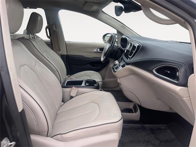 used 2018 Chrysler Pacifica Hybrid car, priced at $19,977