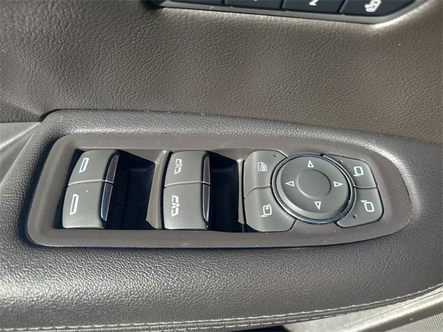 used 2020 Cadillac XT5 car, priced at $22,477
