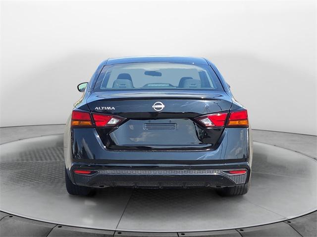 used 2023 Nissan Altima car
