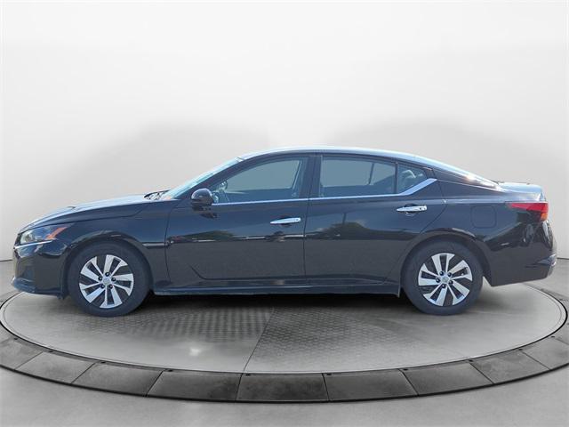 used 2023 Nissan Altima car