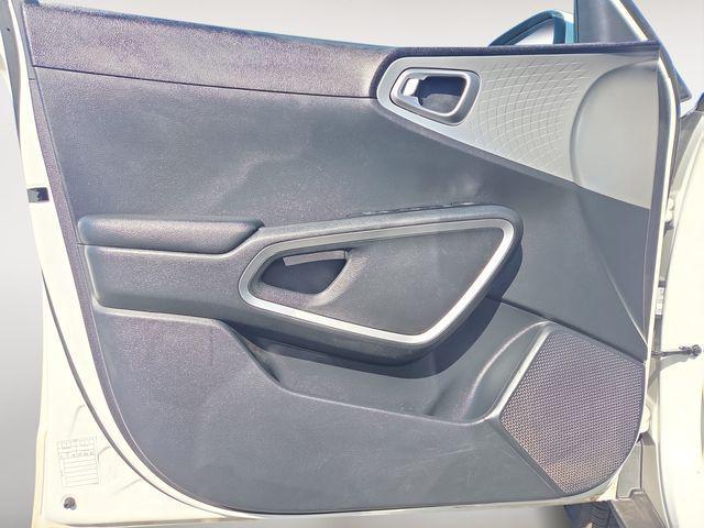 used 2024 Kia Soul car, priced at $15,277