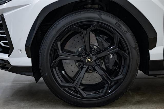 used 2021 Lamborghini Urus car, priced at $184,928