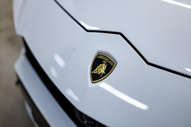 used 2021 Lamborghini Urus car, priced at $184,928