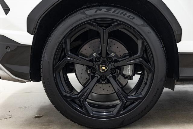 used 2021 Lamborghini Urus car, priced at $184,928