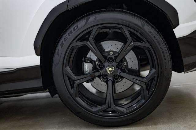 used 2021 Lamborghini Urus car, priced at $184,928