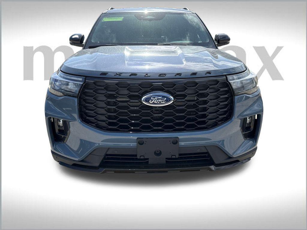 new 2025 Ford Explorer car, priced at $44,651