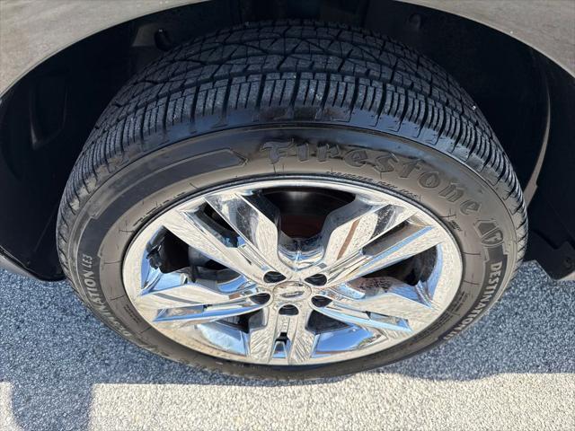 used 2013 Ford Edge car, priced at $6,900