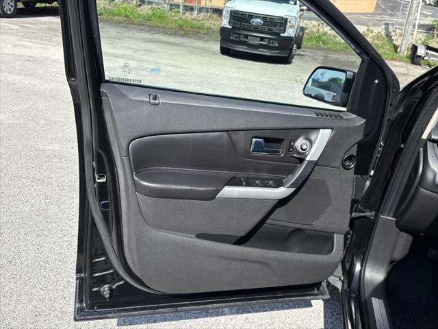 used 2013 Ford Edge car, priced at $6,900