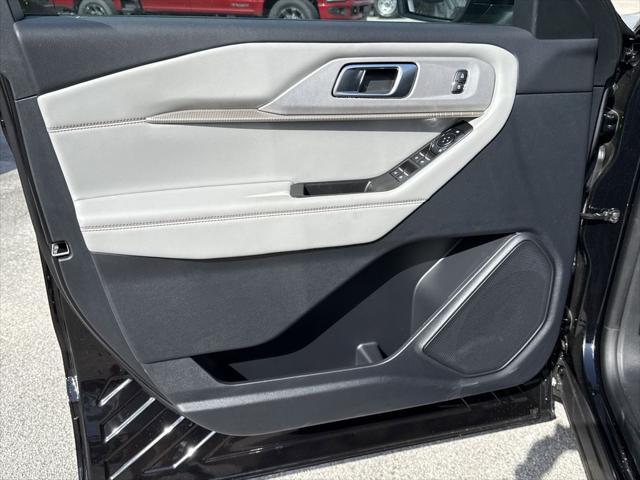 new 2025 Ford Explorer car, priced at $41,668