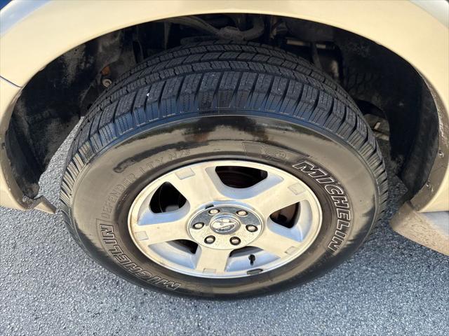 used 2007 Ford Expedition car, priced at $6,900