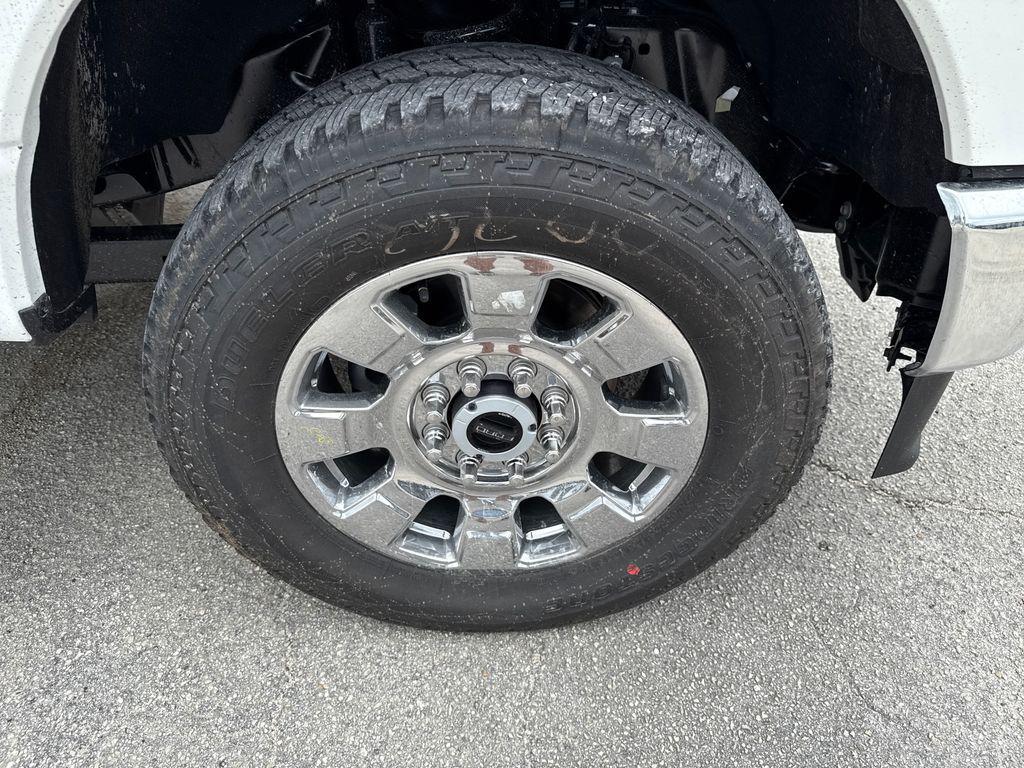 new 2025 Ford F-250 car, priced at $81,577