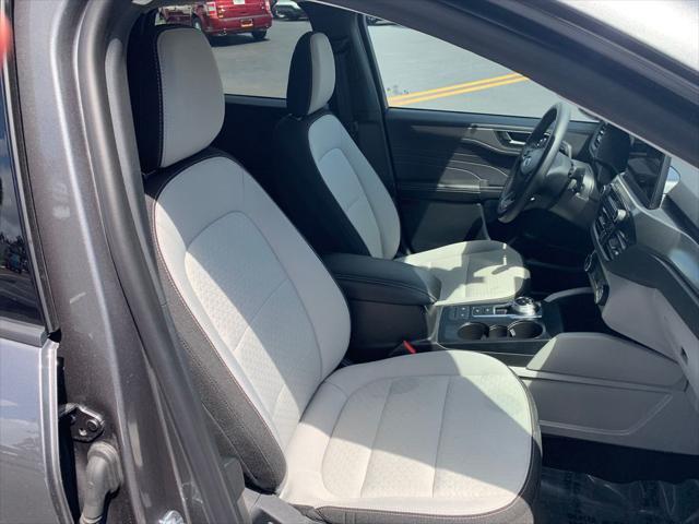 new 2025 Ford Escape car, priced at $26,002