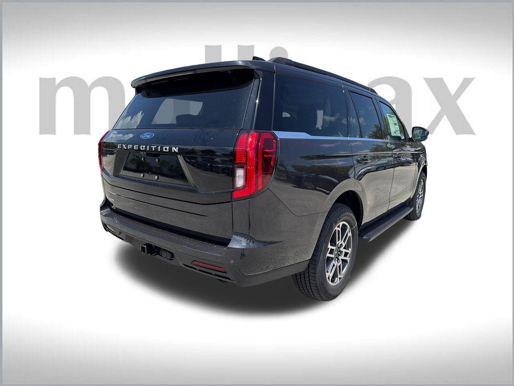 new 2025 Ford Expedition car, priced at $66,161