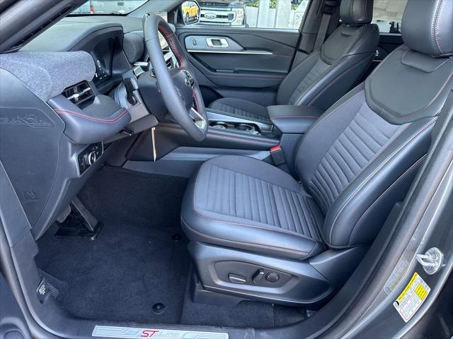 new 2025 Ford Explorer car, priced at $43,677