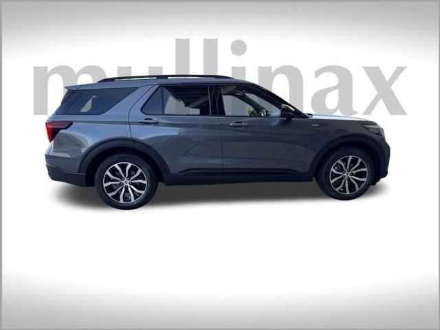new 2025 Ford Explorer car, priced at $43,677