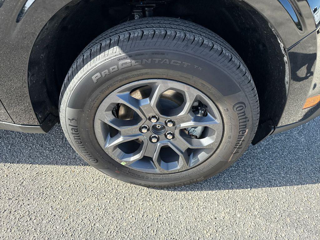 new 2025 Ford Maverick car, priced at $32,271