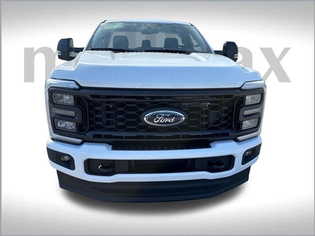 new 2025 Ford F-350 car