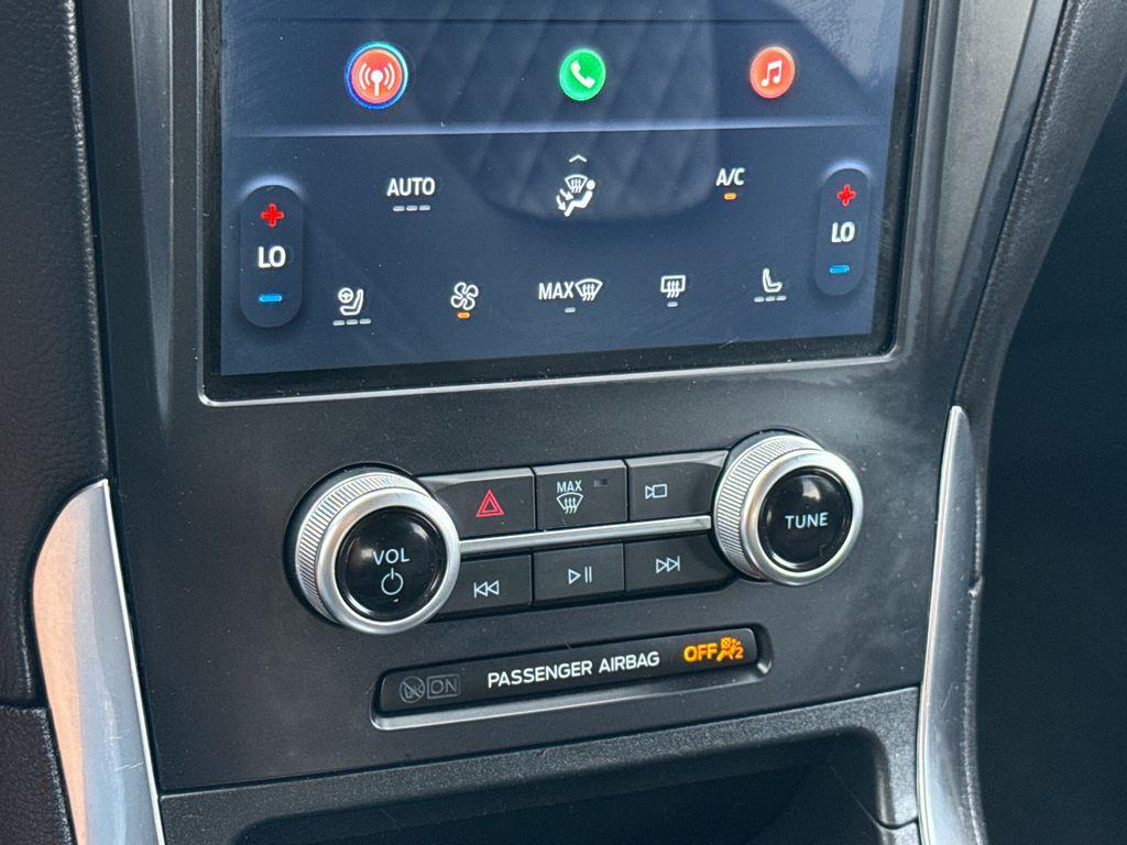 used 2024 Ford Edge car, priced at $27,900