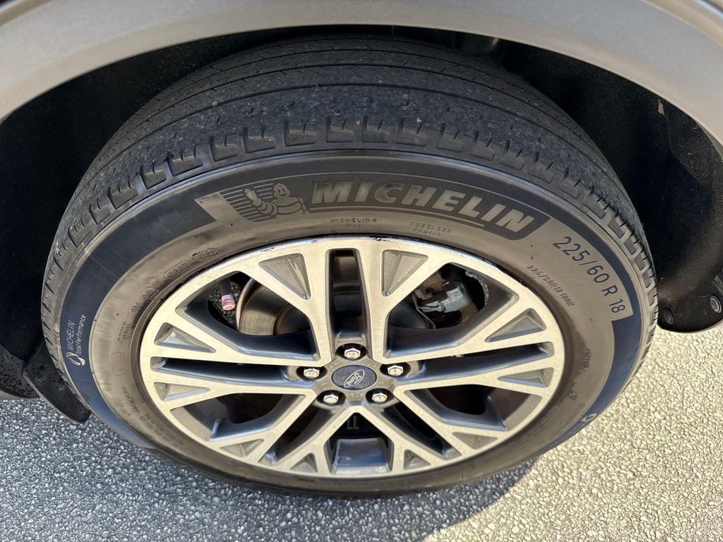used 2022 Ford Escape car, priced at $19,901