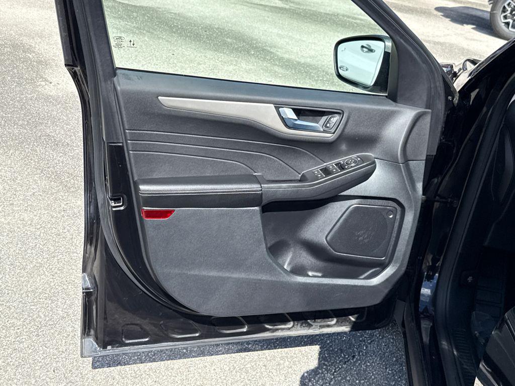 used 2022 Ford Escape car, priced at $19,901