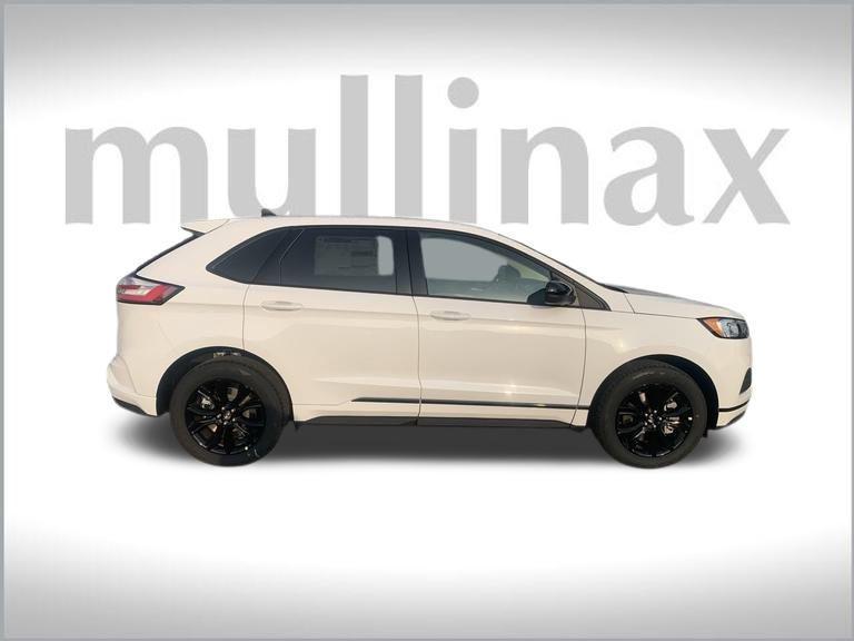 new 2024 Ford Edge car, priced at $33,355