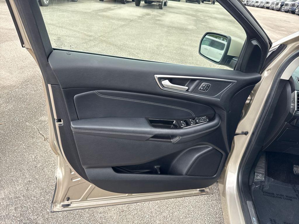 used 2018 Ford Edge car, priced at $15,901