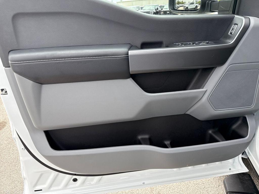 new 2025 Ford F-250 car, priced at $65,019