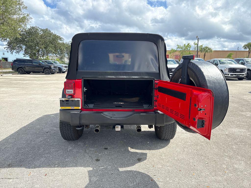 used 2016 Jeep Wrangler Unlimited car, priced at $20,900