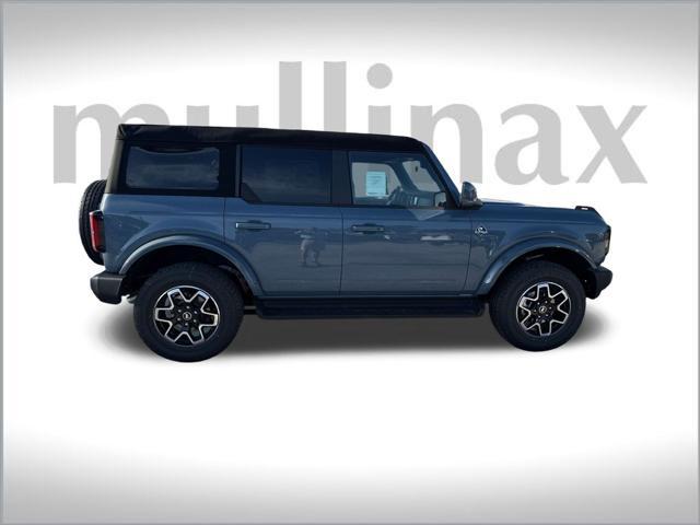 new 2025 Ford Bronco car, priced at $48,777