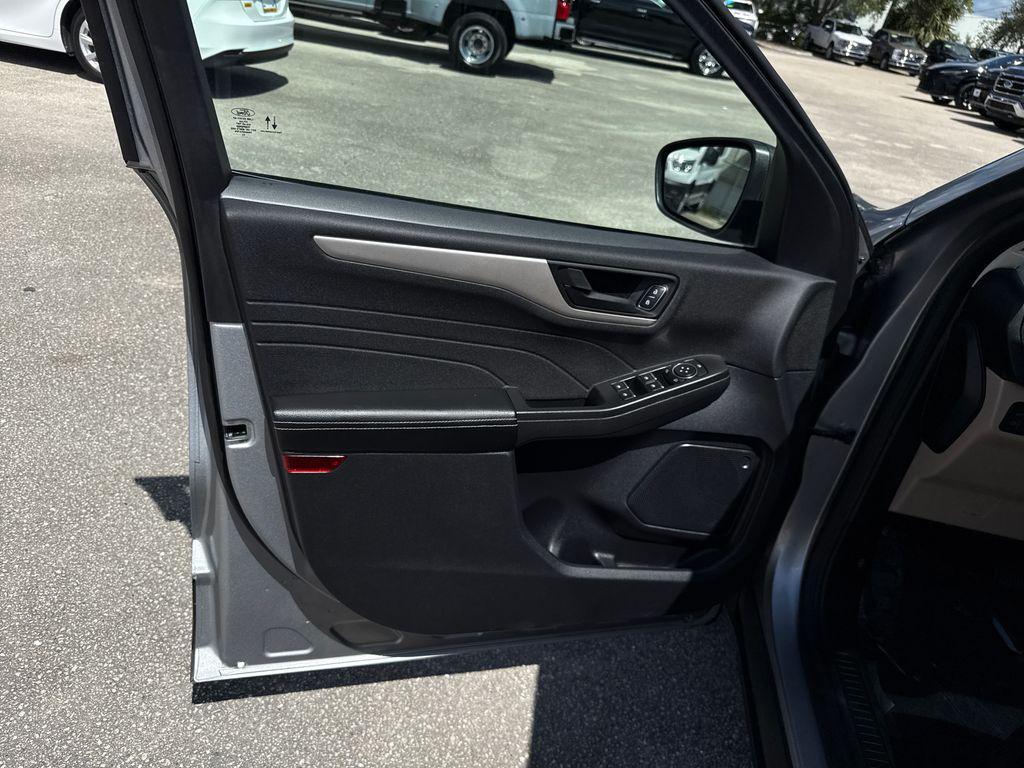 used 2022 Ford Escape car, priced at $22,901